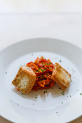 Lachsfilet auf Karottengemüse