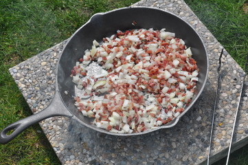 Kochen und BBQ im Dutch Oven 