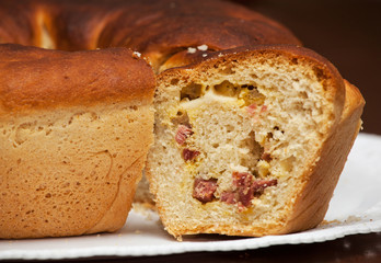 Typical neapolitan recipe, Casatiello.