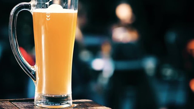 bi&egrave;re en gros plan 