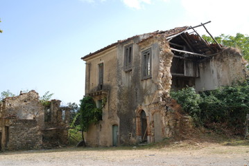 Fototapeta na wymiar ROSCIGNO,CAMPANIA,SUD ITALIA.