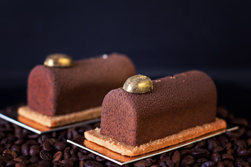 chocolate cake, tiramisu cake
