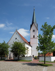 Fototapeta na wymiar St. Ulrich in Niederumelsdorf