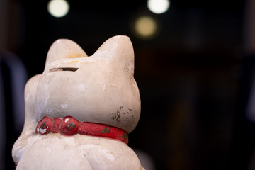 Vintage Maneki-neko ( Beckoning Cat)