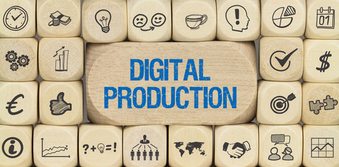 Digital Production / Würfel mit Symbole