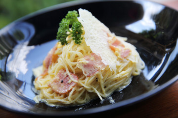 Carbonara spaghetti with bacon and cheese
