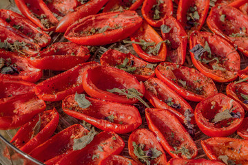 Sun-dried tomatoes with herbs