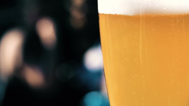 bi&egrave;re en gros plan