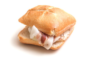 petit sandwich italien sur fond blanc