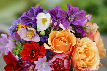sommerlicher Blumenstrauss
