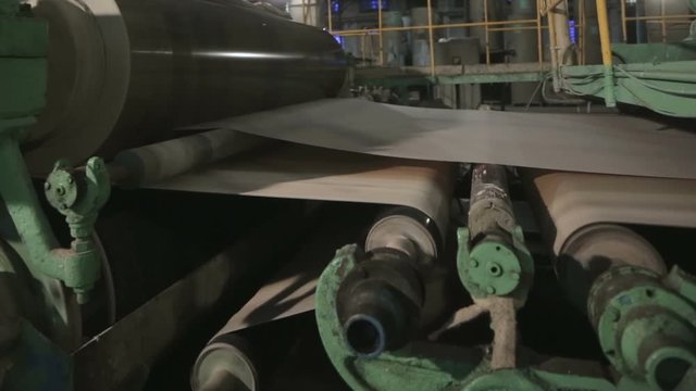 Paper production machine. Processing of secondary resources. Paper recycling. Large enterprise