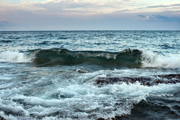 Fototapeta na wymiar Waves on Lake Superior