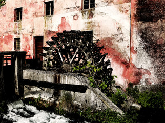 Old water mill and a little river © ChiccoDodiFC