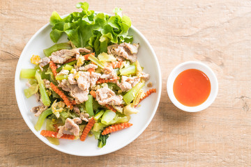 Stir-Fried Shanghai Noodle with Pork