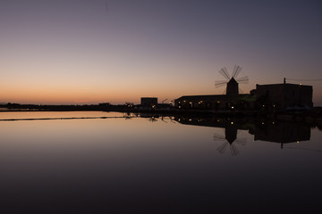 Tramonto alle saline di Trapani,Erice, Sicilia