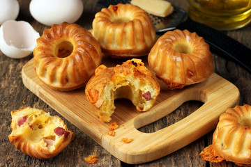 Small snack cakes with cheese