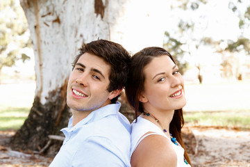 Fototapeta premium Young couple in the park