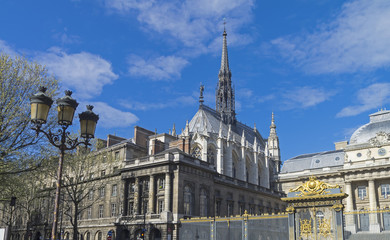 Fototapeta na wymiar View of the chapel of Saint-Chapelle. Paris, France.