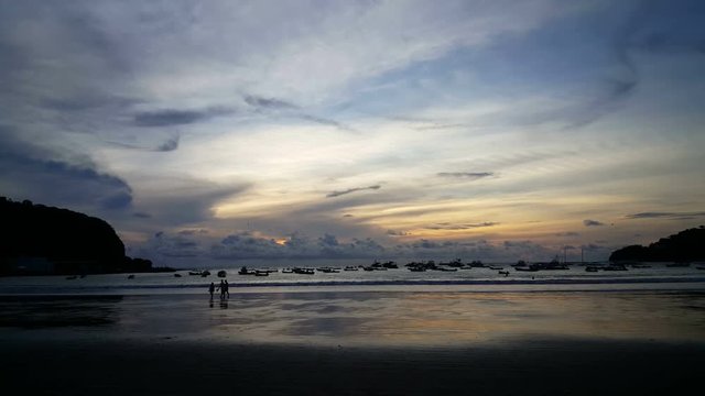 Sunset at the beach of San Juan del Sur, time lapse