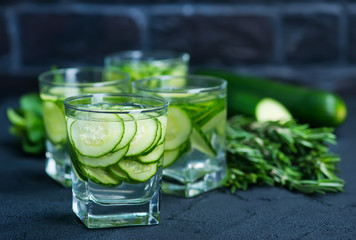drink with cucumber