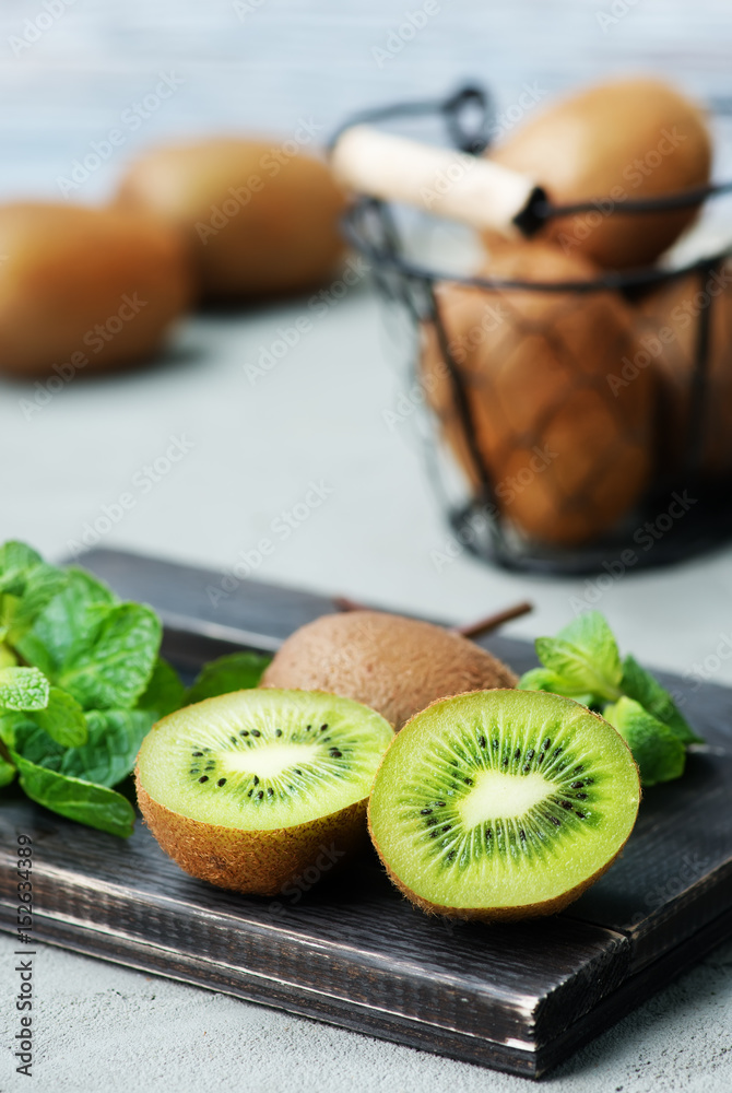 Canvas Prints kiwi