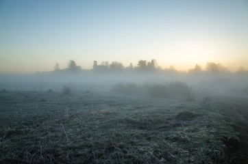 Obraz premium Morning fog in the village, Russia