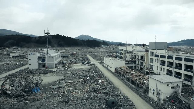 tsunami japon 2011