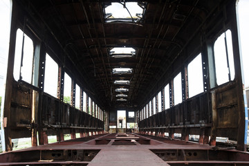 The old train Park waiting for repair, there is a lot of, Waiting for repair.