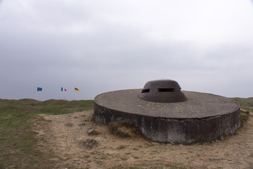 Panzerkuppel mit Fahnen Fort Douaumont Verdun