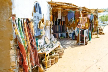Schilderijen op glas Nubian market. Souvenirs in a Nubian village in Egypt © Shootdiem