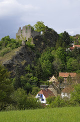 Fototapeta premium burgruine falkenstein am donnersberg