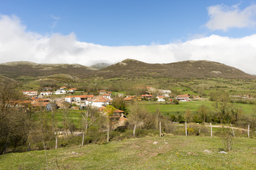 Fototapeta na wymiar Near the village of fontibre in cantabria