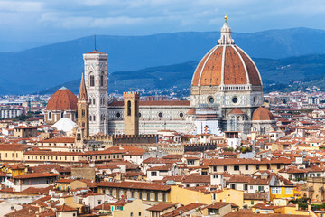 Fototapeta na wymiar above view of Florence town with Duomo