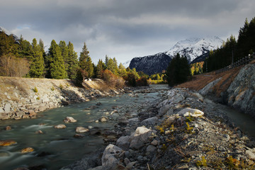 alps with water and mountains