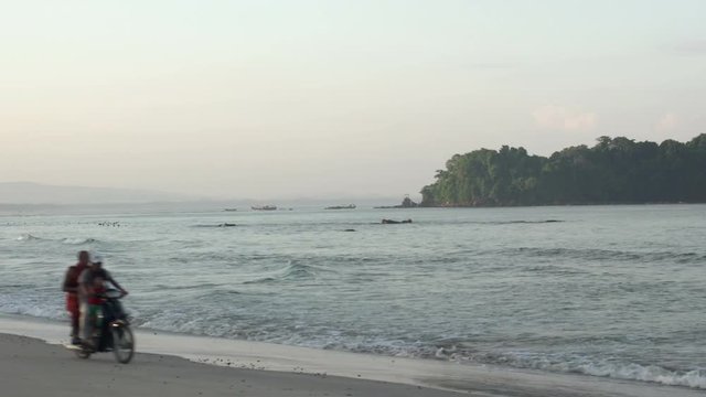Ngwe Saung, beach at the Bay of Bengal