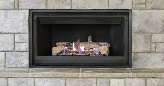 Natural gas energy efficient glowing fireplace