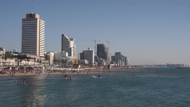 Timelapse of summer day in the Beaches