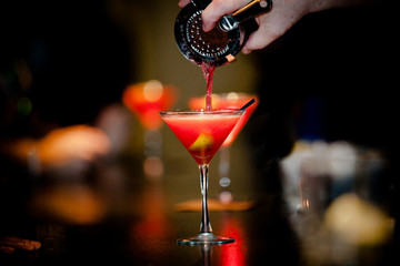 Bartender Pour 