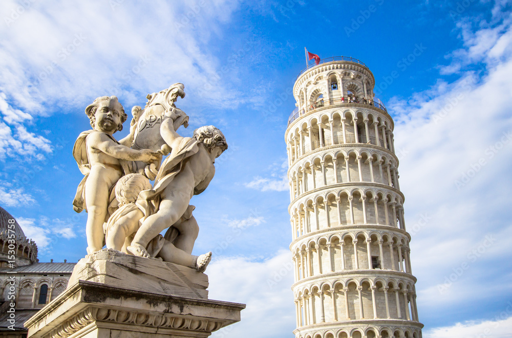 Wall mural Leaning Tower of Pisa and the Fontana dei Putti, Italy