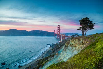 Crédence de cuisine en verre imprimé San Francisco Golden Gate Bridge in twilight, San Francisco, California, USA