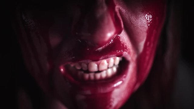 4K Horror Bloody Woman Close-up Mouth Shouting