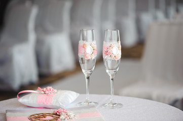 wedding glasses
