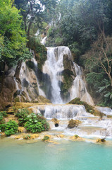 The Kuang Si Falls south of Luang Prabang, Laos
 - obrazy, fototapety, plakaty