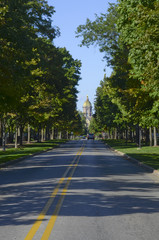 Fototapeta na wymiar Entrance to the University of Notre Dame