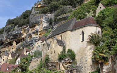 Fototapeta na wymiar La Roque-Gageac,village de Dordogne adossé à la falaise,Périgord noir,pays Sarladais