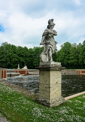 Fototapeta na wymiar Statue at a famous Bavarian park