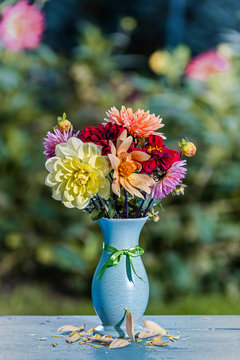 Fototapeta bouquet flowers in the vase