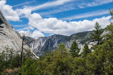 Fototapeta na wymiar Mountains of Yosemite Park, California, USA