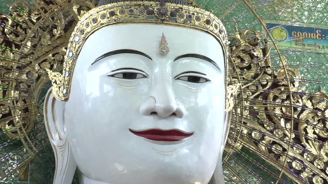 Sagaing, Swan Oo Pon Nya Shin Pagoda, buddha face