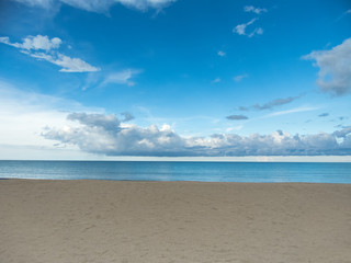 Obraz premium Beach and beautiful tropical sea.